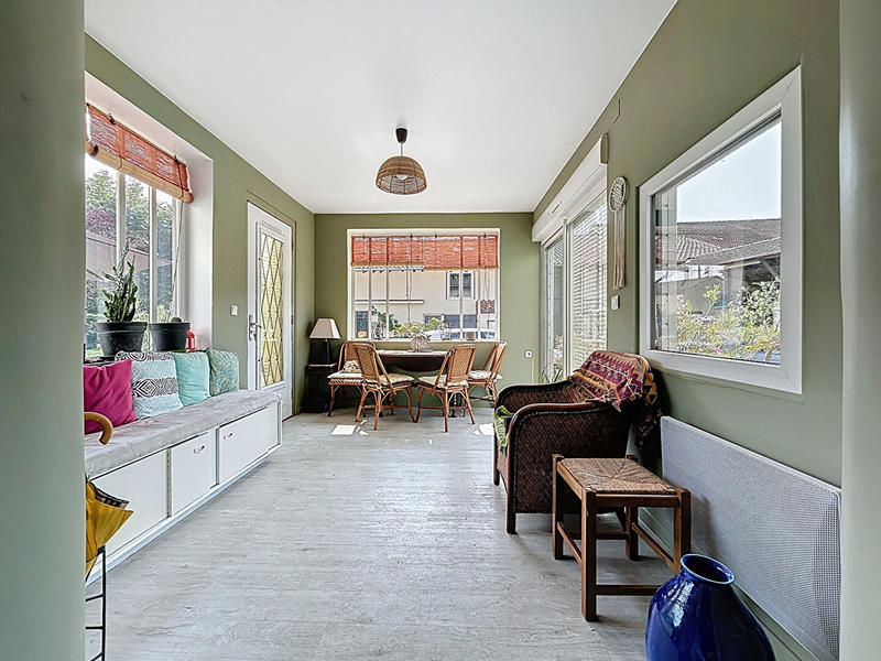 Maison - 439 m² - 11 pièces