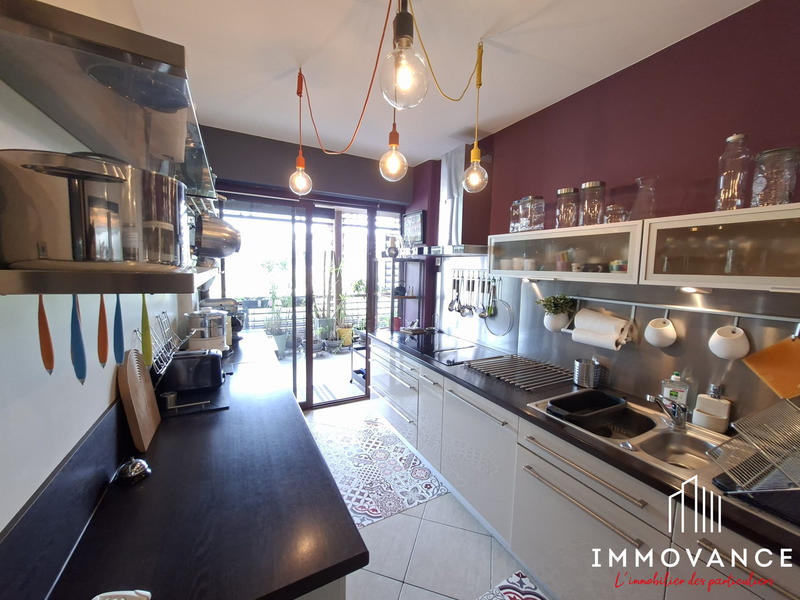 Appartement - 93 m² - 3 pièces