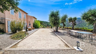 Villa - 290 m² - 8 pièces