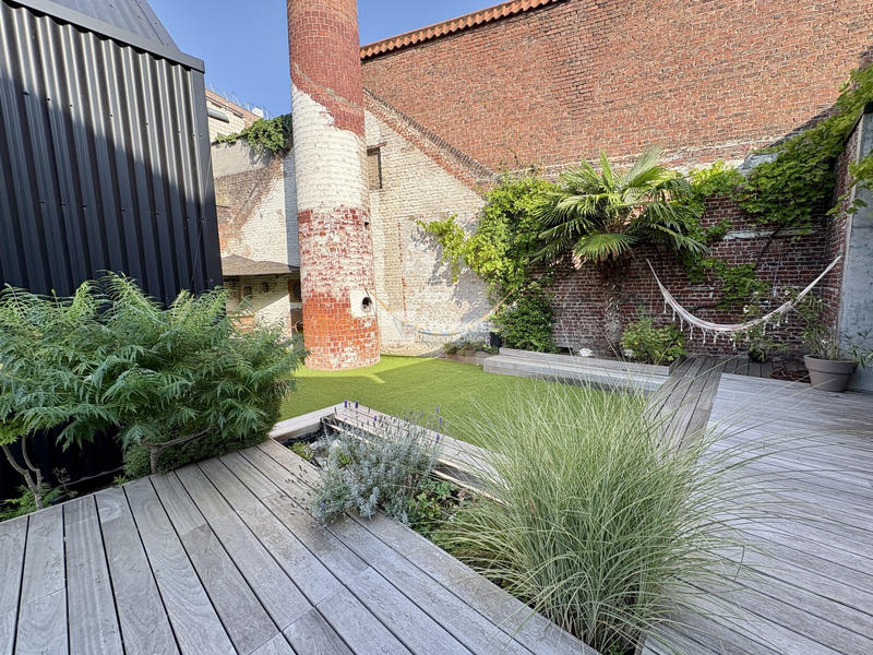 Maison - 258 m² - 8 pièces