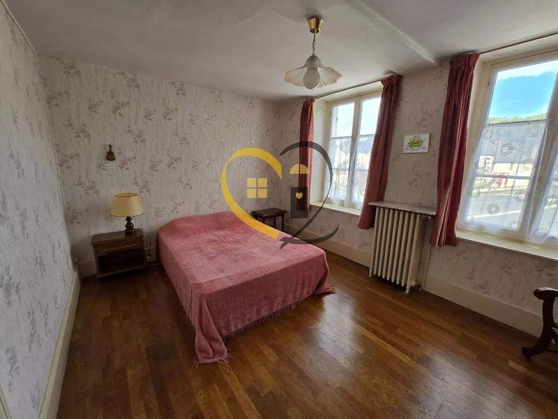 Maison - 170 m² - 6 pièces