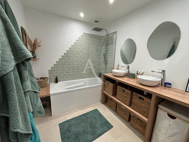 Maison - 135 m² - 5 pièces