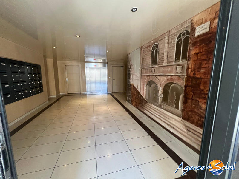 Appartement - 77 m² - 3 pièces