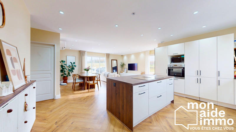 Maison - 95 m² - 4 pièces