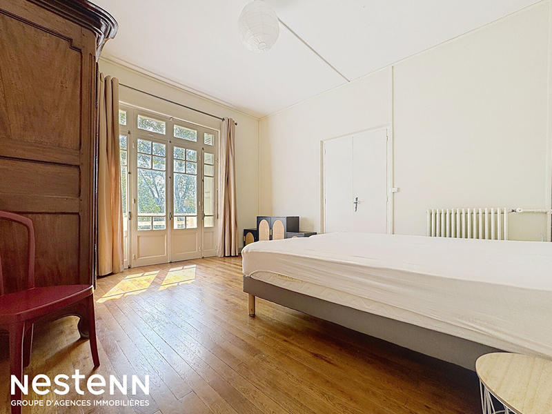 Maison - 184 m² - 7 pièces