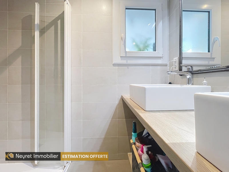 Maison - 102 m² - 5 pièces