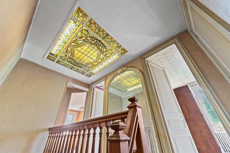 Maison - 289 m² - 10 pièces