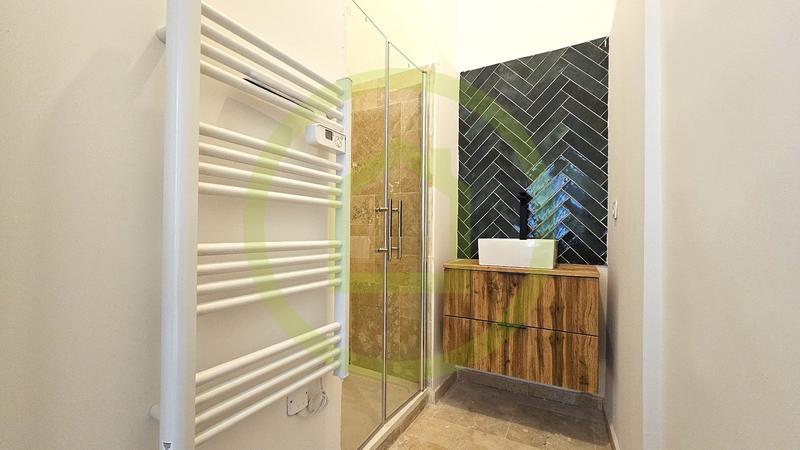 Appartement ancien - 75 m² - 3 pièces