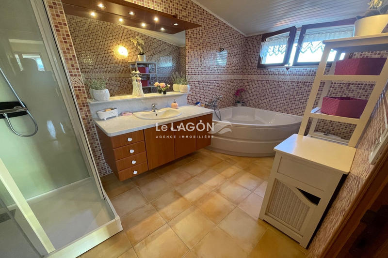 Maison - 170 m² - 6 pièces