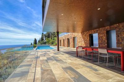 Villa - 350 m² - 8 pièces