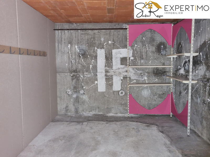 Maison - 320 m² - 5 pièces