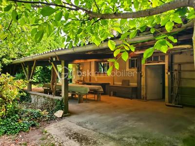 Maison en pierre - 200 m² - 9 pièces