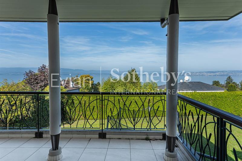 Maison - 480 m² - 7 pièces