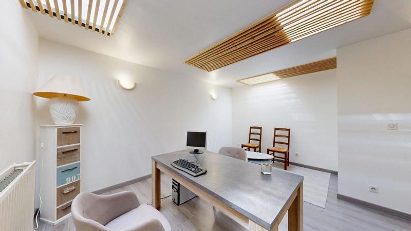 Bureau - 48 m²