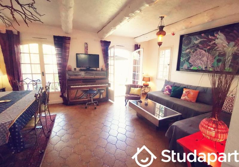 Chambre - 15 m² - 1 pièce