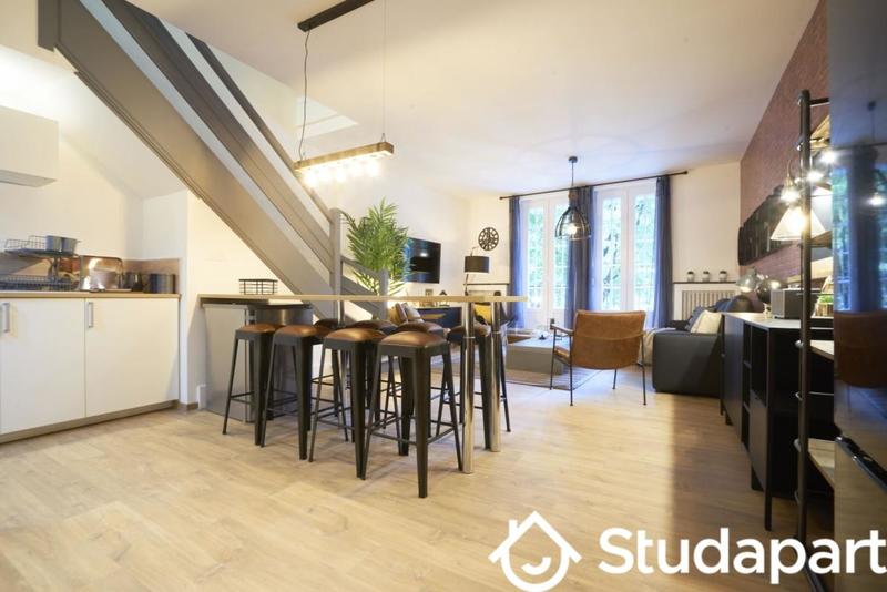 Chambre - 11 m² - 1 pièce