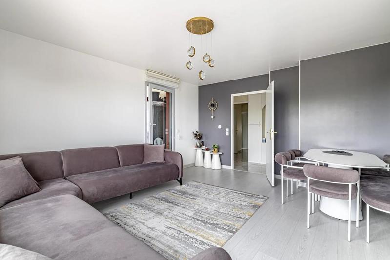 Appartement - 89 m² - 5 pièces