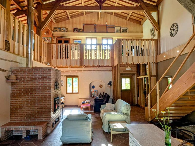 Maison - 235 m² - 5 pièces