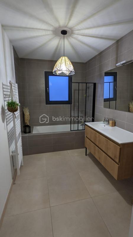 Villa - 145 m² - 6 pièces