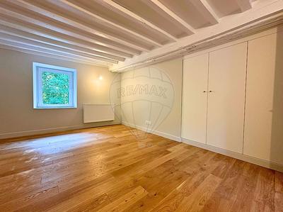 Maison - 192 m² - 7 pièces