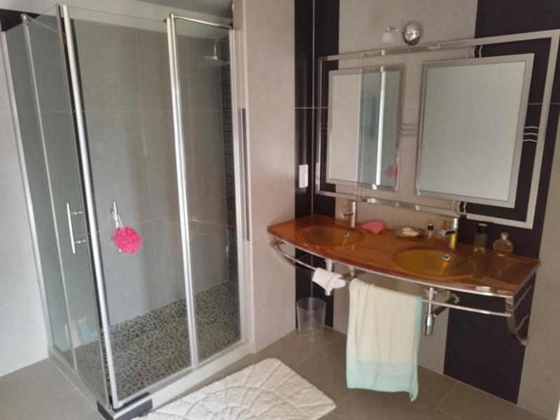 Maison de ville - 216 m² - 5 pièces