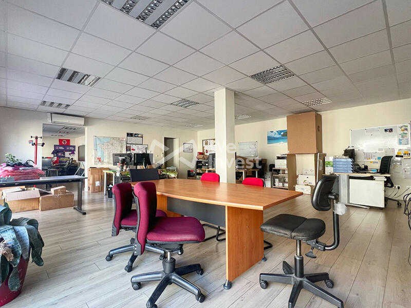 Bureau - 150 m²