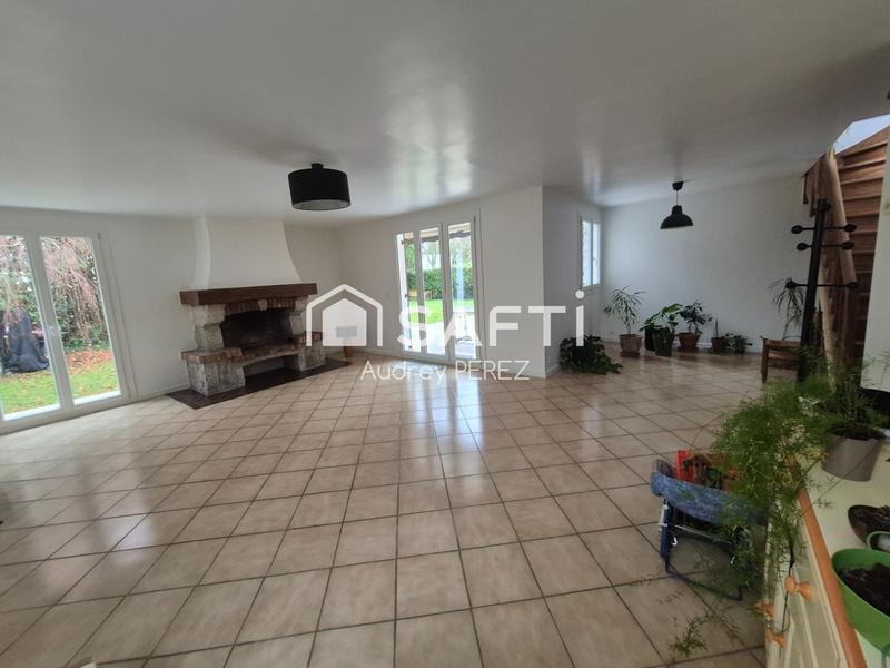 Maison - 167 m² - 7 pièces