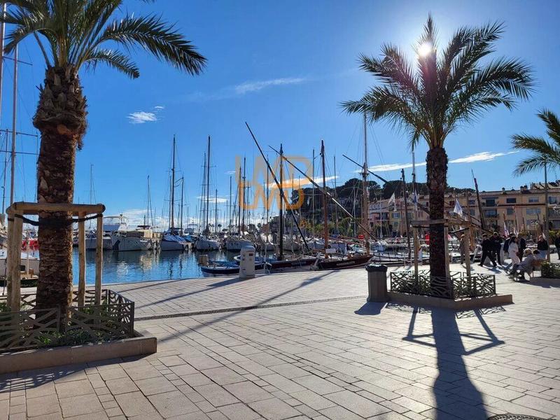 Appartement - 77 m² - 4 pièces