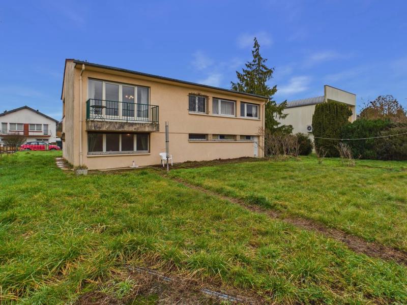 Maison - 131 m² - 7 pièces