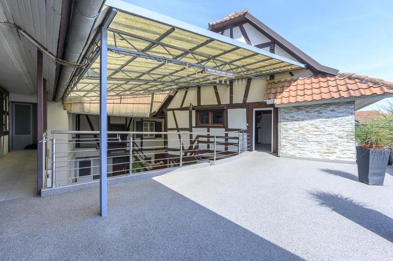 Maison - 405 m² - 6 pièces