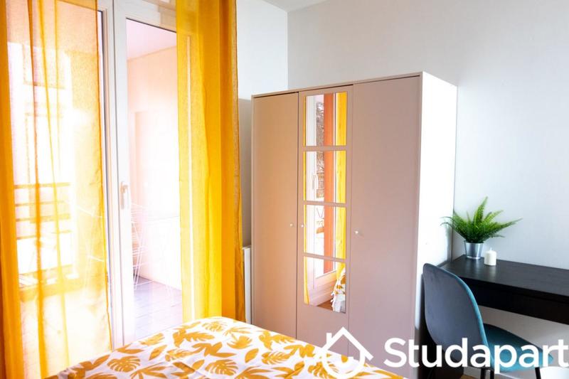 Chambre - 12 m² - 1 pièce