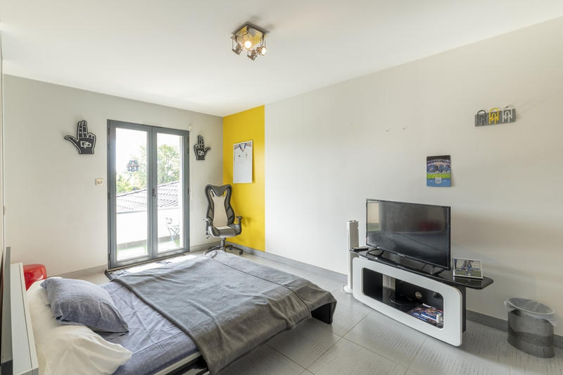 Maison - 166 m² - 7 pièces