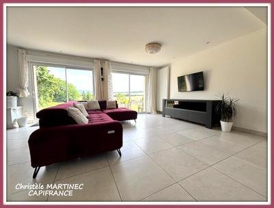 Maison - 155 m² - 5 pièces