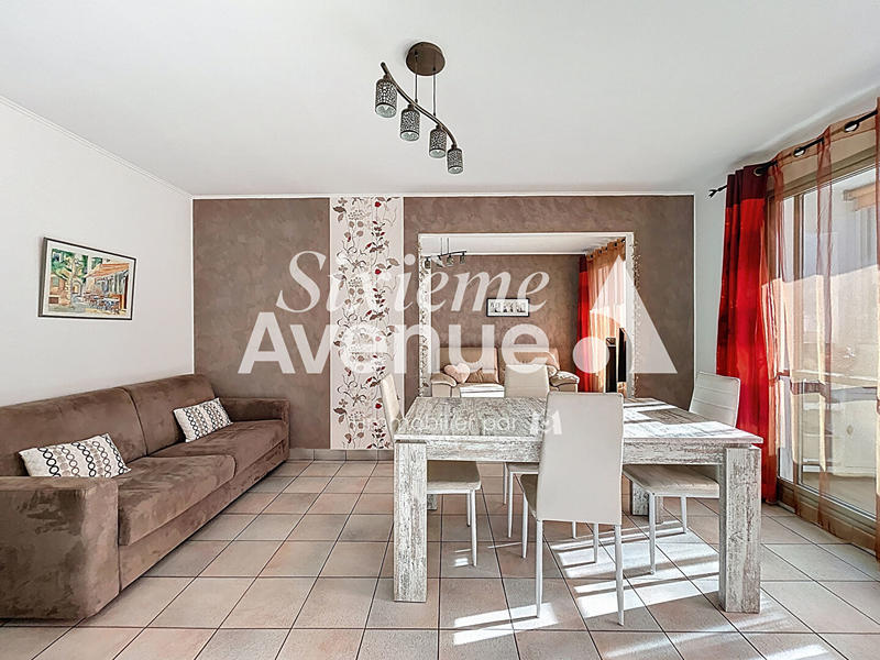 Appartement - 80 m² - 4 pièces