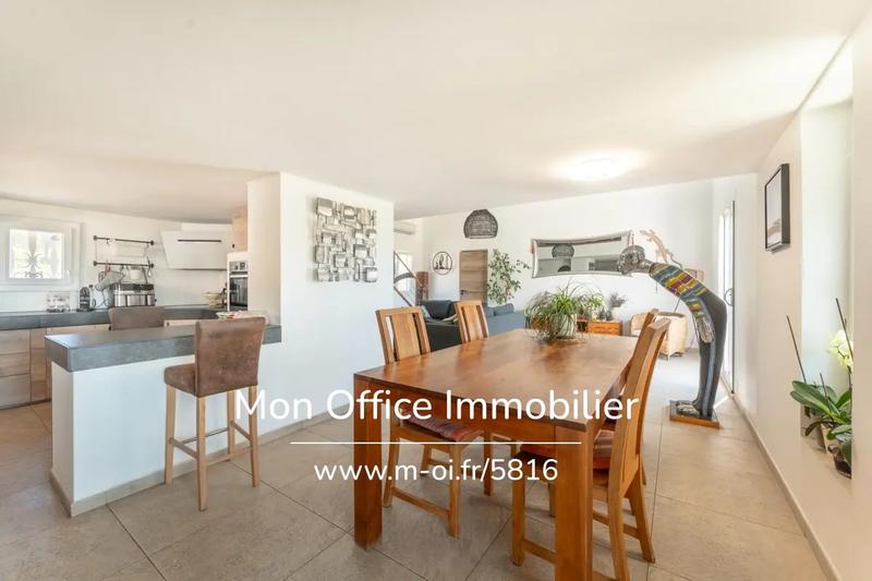 Villa - 124 m² - 4 pièces