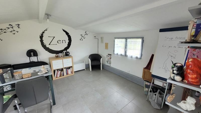 Maison - 243 m² - 11 pièces