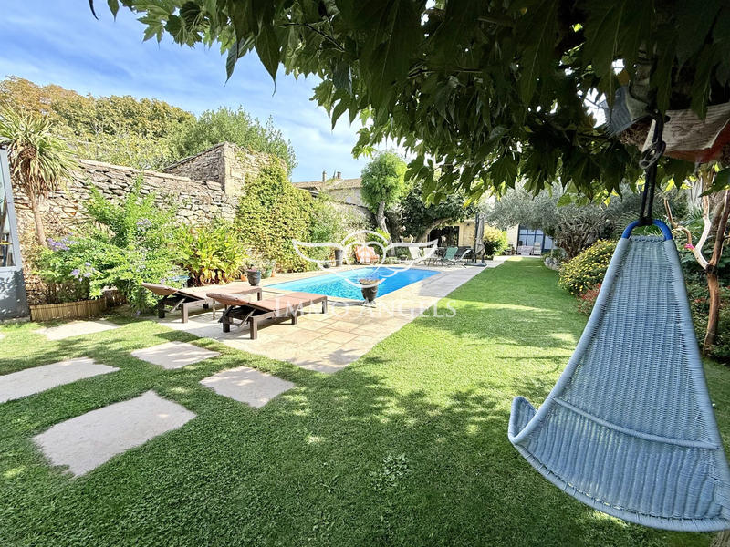 Maison ancienne - 261 m² - 8 pièces