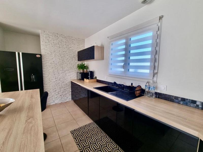 Maison - 110 m² - 4 pièces