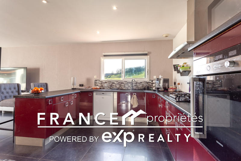 Maison contemporaine - 160 m² - 4 pièces