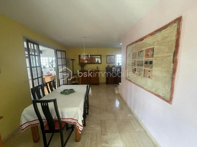 Maison - 175 m² - 7 pièces