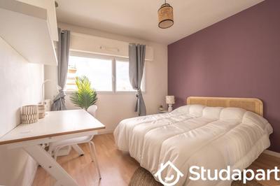 Chambre - 11 m² - 1 pièce