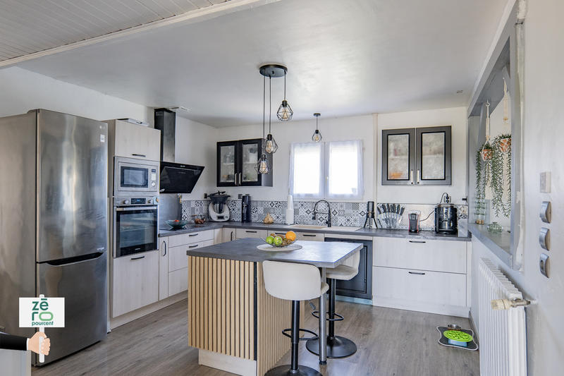 Maison - 141 m² - 5 pièces