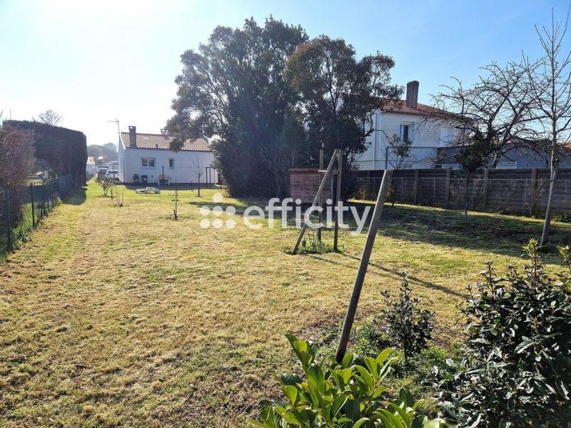 Maison - 170 m² - 9 pièces