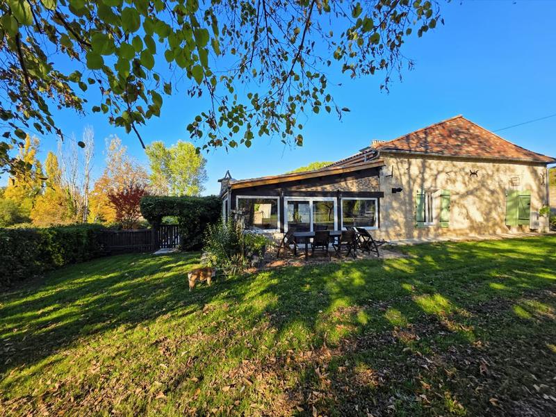 Maison - 264 m² - 10 pièces