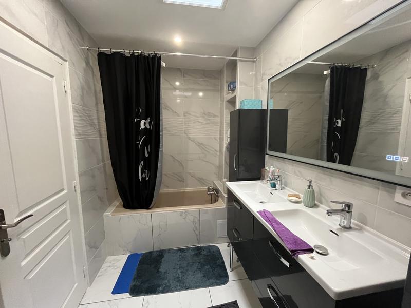 Maison - 122 m² - 6 pièces