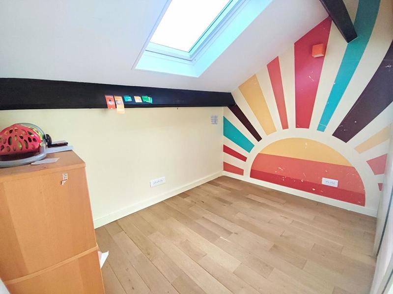 Appartement - 123 m² - 6 pièces