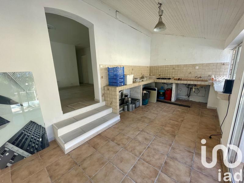 Maison - 180 m² - 9 pièces