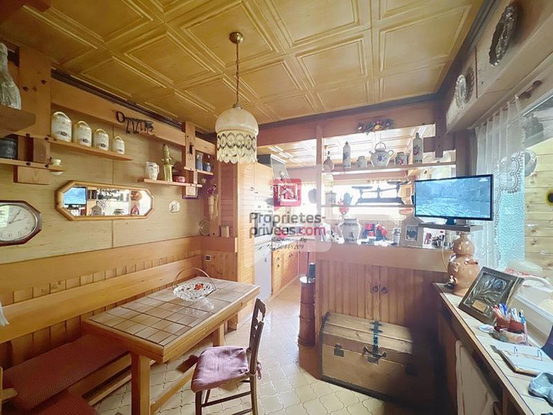 Maison - 323 m² - 7 pièces