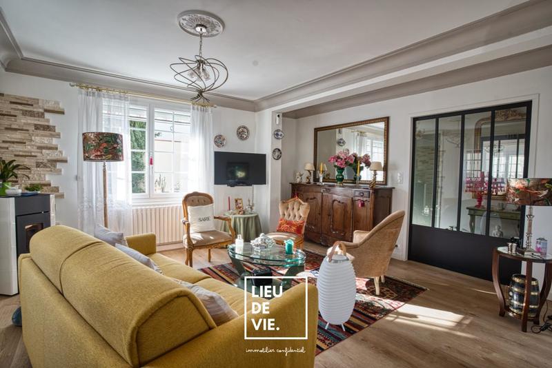 Maison ancienne - 181 m² - 8 pièces