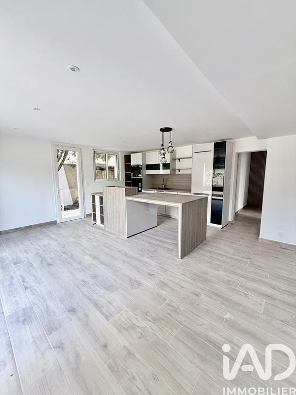 Maison - 137 m² - 5 pièces